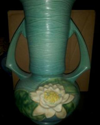 Vintage Roseville Blue Water Lily Double Handle Vase 81 - 12,  Rare 2