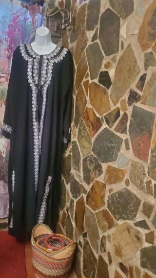 Vintage Moroccan Robe Caftan Black White Embroidered