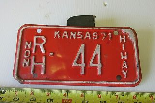 1971 Kansas Non Hiway " Mobile Home " License Plate Rush County 44