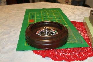 Vintage Pleasantime Professional Roulette Wheel Box Felt & 2 Ball / Craps Layout