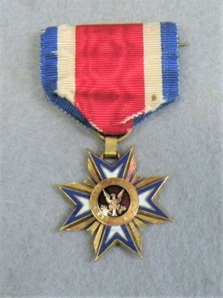 U.  S.  Civil War Mollus Medal Issued To " John H.  Ayers - Surgeon " 34th O.  V.  I.
