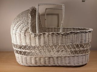 Vintage White Wicker Wood Baby Or Doll Cradle Crib Bassinet Basket W/ 2 Handles