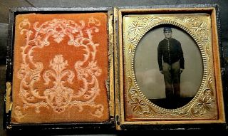 1/6th.  P.  Tintype Civil War Union Soldier Standing At Attention,  Parotitic Case.