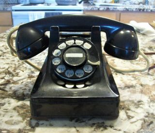 Vintage 1940’s Rotary Telephone Western Electric Bell System Model F1 Well