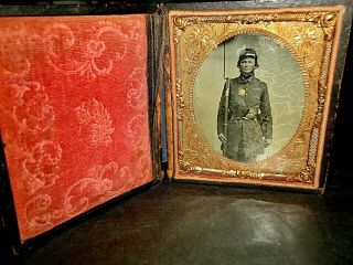 1/6th.  P.  Ambrotype Triple Armed Civil War Union Soldier,  In Full Case.