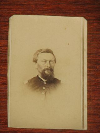 1861 - 1865 Civil War Cdv - Officer Soldier W/ Epaulets - Portait