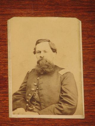 1861 - 1865 Civil War Cdv - Soldier Officer W/ Epaulets - Sharp Photo