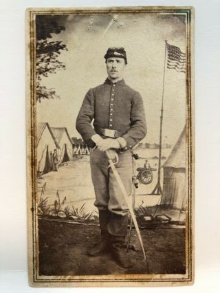 Civil War Era Cdv Union Cavalry Trooper With Saber