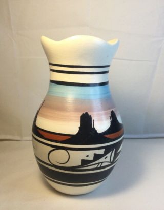 Cedar Mesa Pottery Vase Native American Navajo Indian Signed 6.  5” X 4” Lovely