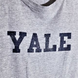 Vintage Yale University T Shirt Champion Ivy League College Distressed 90s Sz M