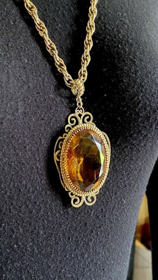 Vintage Whiting And Davis Large Topaz Glass Pendant Necklace On Heavy Gold Chain