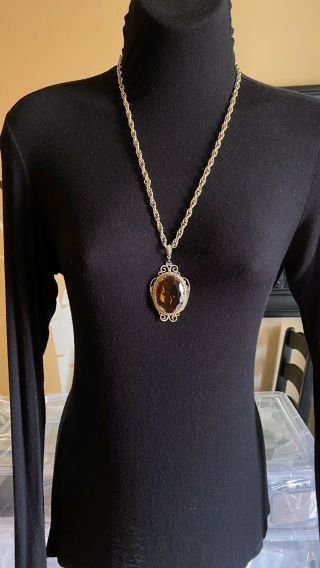Vintage WHITING and DAVIS Large Topaz Glass Pendant Necklace on Heavy Gold Chain 2