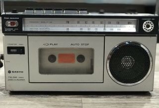 Vintage Sanyo M1700f Boombox Cassette Player Am Fm Partially