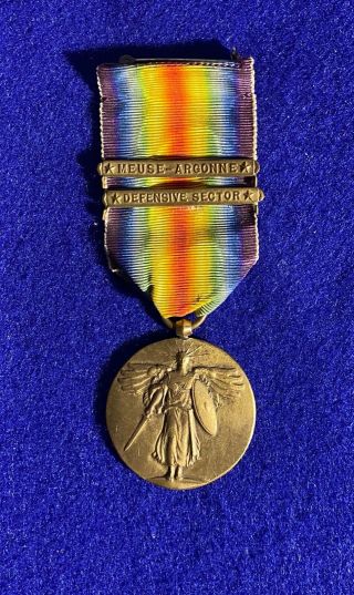 Wwi Us Victory Medal With Two Bars