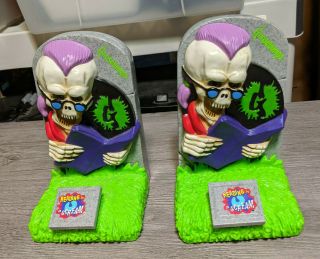 Vintage 1996 Goosebumps Bookends Curly The Skeleton Reading Is A Scream Toy Htf