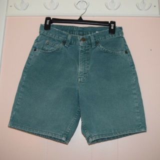 Vintage Green Denim Levi’s Relaxed Fit High Waisted Shorts 28” W