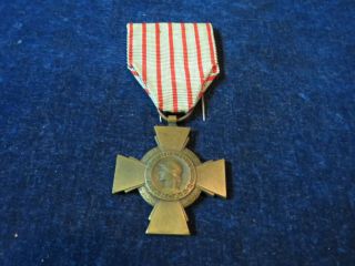 Orig Ww1 French Medal " Combatants Cross "
