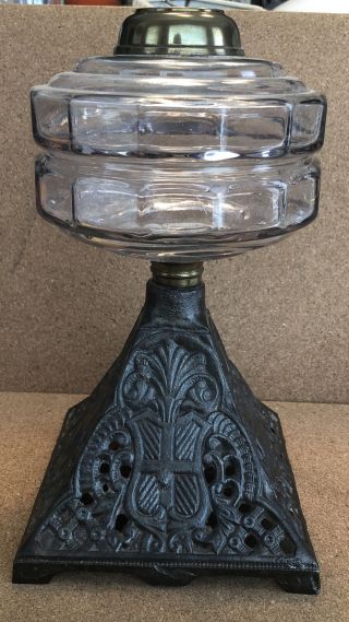 Vintage Oil Kerosene Lamp Cast Iron Base Glass Font No 2 Collar 10 - 1/2”