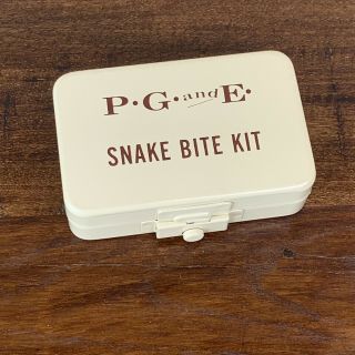 Nos Vintage Pg&e Snake Bite Kit (first Aid) - Pacific Gas And Electric Co.