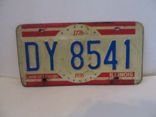 Vintage 1976 Illinois Stamped Metal Bicentennial License Plate Dy 8541 Vg Shape