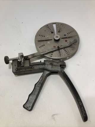 Vintage Curtis Industries Inc.  Model 14 Key Cutter