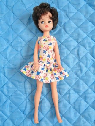 Vintage Sindy Doll Brunette Short Hair 033055x Trendsetter Dress For Dwan