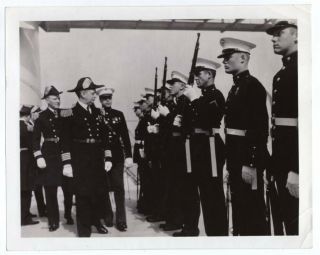 1936 Usmc Marine Inspection By Captain Hewitt Of Uss Indianapolis News Photo