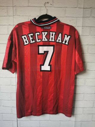 England 1997 - 1999 Away 7 Beckham Umbro Vintage Football Shirt - Medium