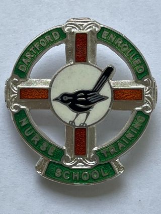Dartford Enrolled Nurse Training School Vintage Enamel Badge Silver No Hallmark