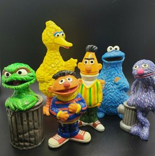 Vintage 1976 Gorham Sesame Street Figurines (6)