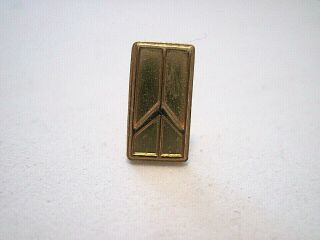 Oldsmobile Rocket Vintage Gold Colored Small Hat Pin,  Lapel Pin