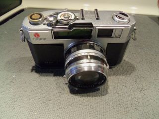 Petri 35mm Rangefinder Camera Color Corrected F1.  9 Vintage