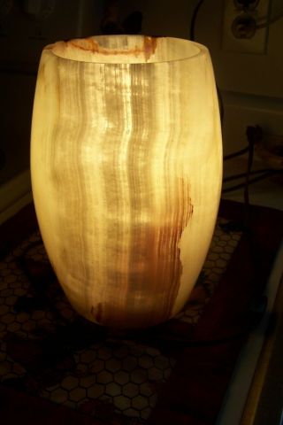 Curved Cylinder Alabaster/onyx Table Lamp - 9 " Tall