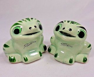Tonala Mexico Style Pottery Green Frog Salt And Pepper Shakers Cute
