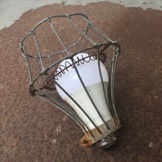 Vintage Industrial Metal Wire Bulb Cage Guard Hold Drop Light Fixture Lamp Decor