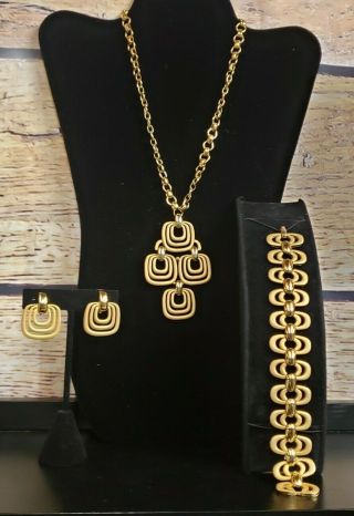 Vintage Hobe Necklace,  Clip On Earrings,  & Bracelet Set Gorgeous