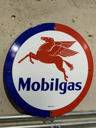 Mobil Mobilgas Mobiloil Pegasus Flying Horse Oil Porcelain Gas Sign