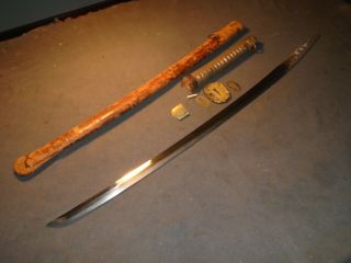 Japanese WWll Army officer ' s sword in combat mountings 