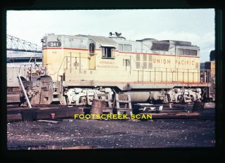 Union Pacific Gp9 431 At Cheyenne Wy 1967 Orig Color Slide