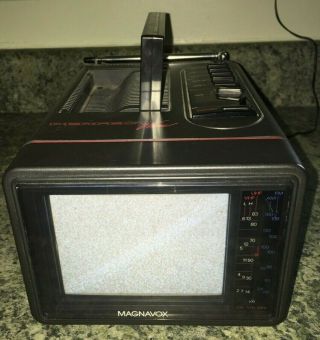 Vintage 1989 Magnavox 5” Perfect View Portable Color Tv & Radio Model Cj3922