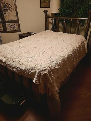 Vintage Hand Crochet Bedspread 76 