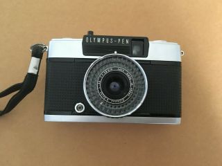 Olympus Pen Ee - 3 Vintage Camera
