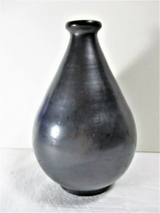 Black Stone Polished Oaxaca Casa Grandes Mexico 7 1/2 " Graceful Vase Signed