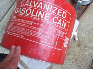 Vintage Red Gas Gasoline Can Eagle 5 Gallon Galvanized Metal Tank Model SP 5 2