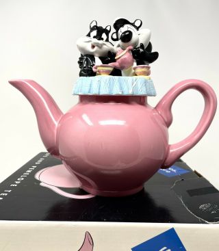 Vintage Warner Brothers Studio Store Pepe Le Pew And Penelope Ceramic Tea Pot