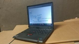 Vintage Ibm Thinkpad T20 Laptop Pentium Iii 800 Mhz 14 " Lcd Screen Type 2647 P/r
