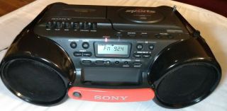 Vintage Sony Sports Boombox CFD - 980 Water Resistant CD Radio Cassette Player HTF 2