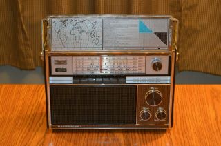 Vintage Masterwork M - 3118 6 Band All Transistor Deluxe Am/fm Shortwave Radio