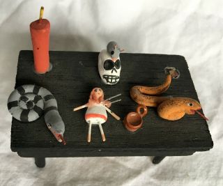 MEXICAN DAY OF THE DEAD VOODOO TABLE - VINTAGE 1982 2