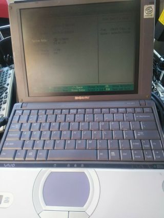 Vintage Sony Laptop,  Model Pcg - Sr17/pcg - 321a,  Pentium Iii,  700mhz,  Screen 10.  4 "
